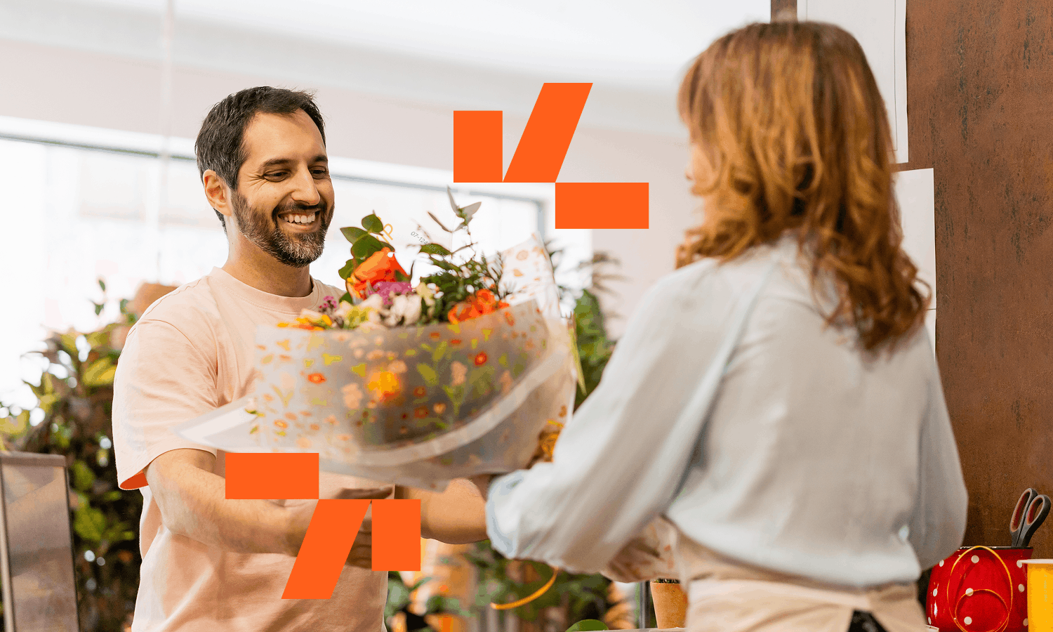 Diferencia entre fidelizar y retener clientes: claves para tu estrategia